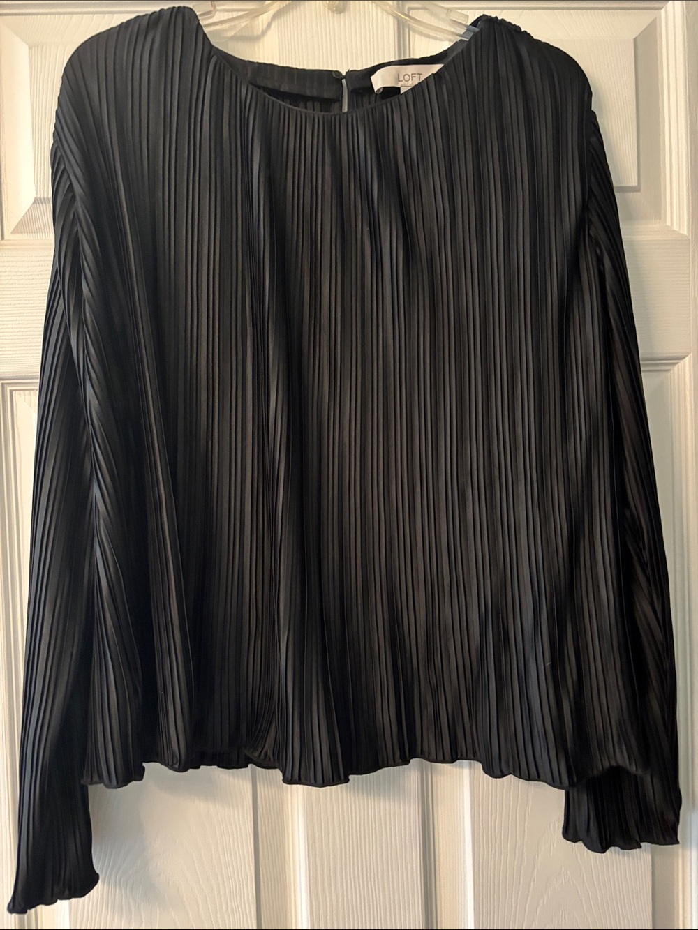 LOFT Black Pleated Long-Sleeve Top